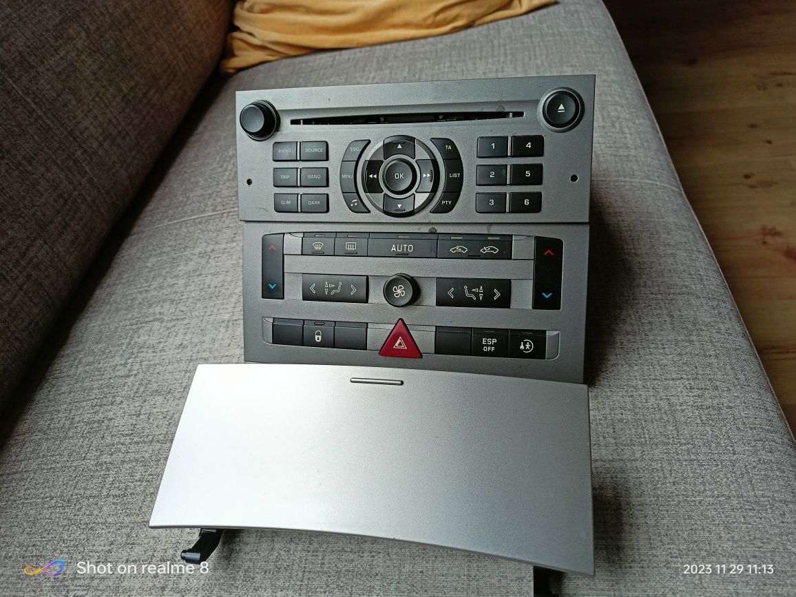 Peugeot 407 CD radio , cały panel
