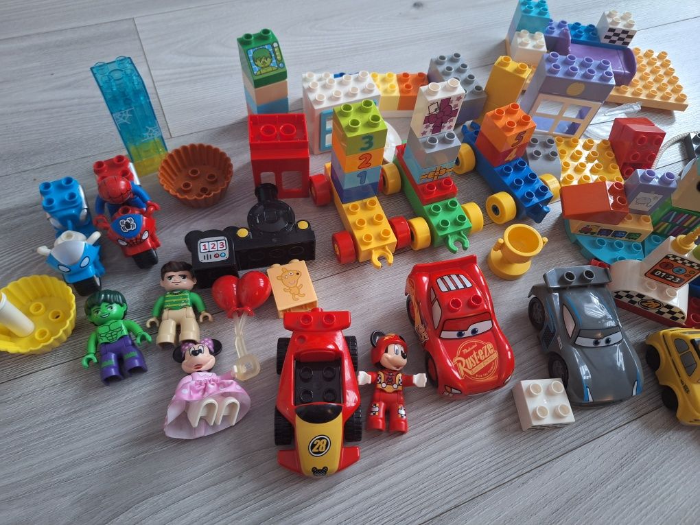 Lego Duplo ( kilka zestawów)