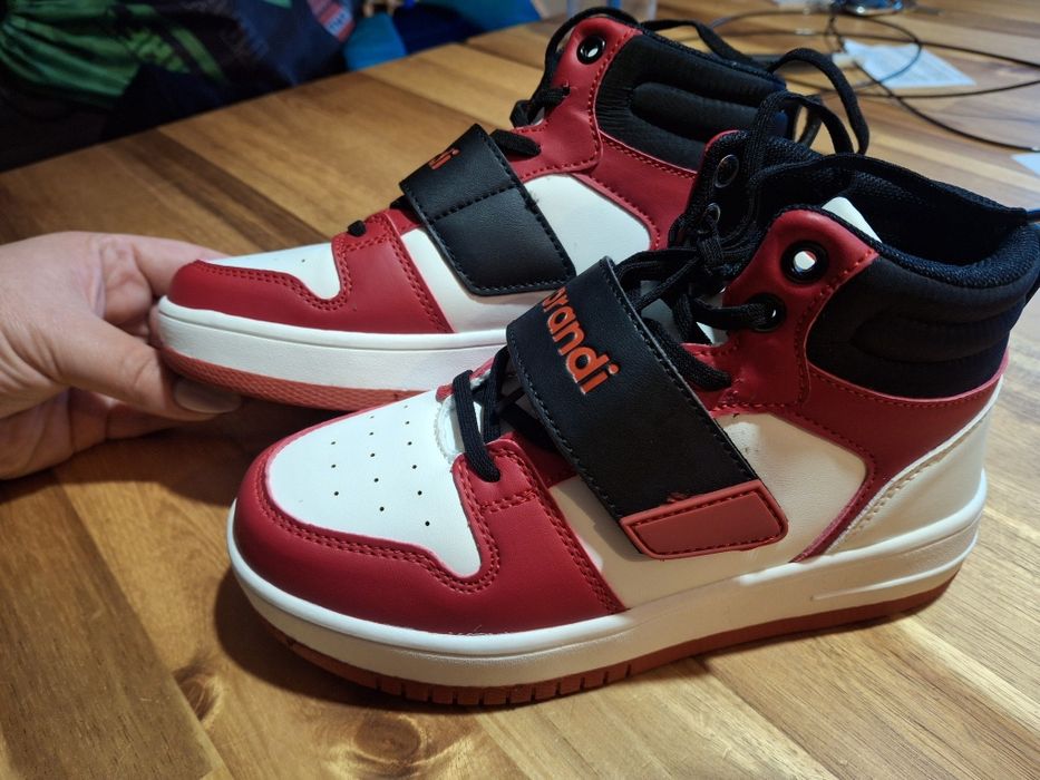 Nowe buty sprandi (chłopiec) rozmiar 33 jesień/wiosna
