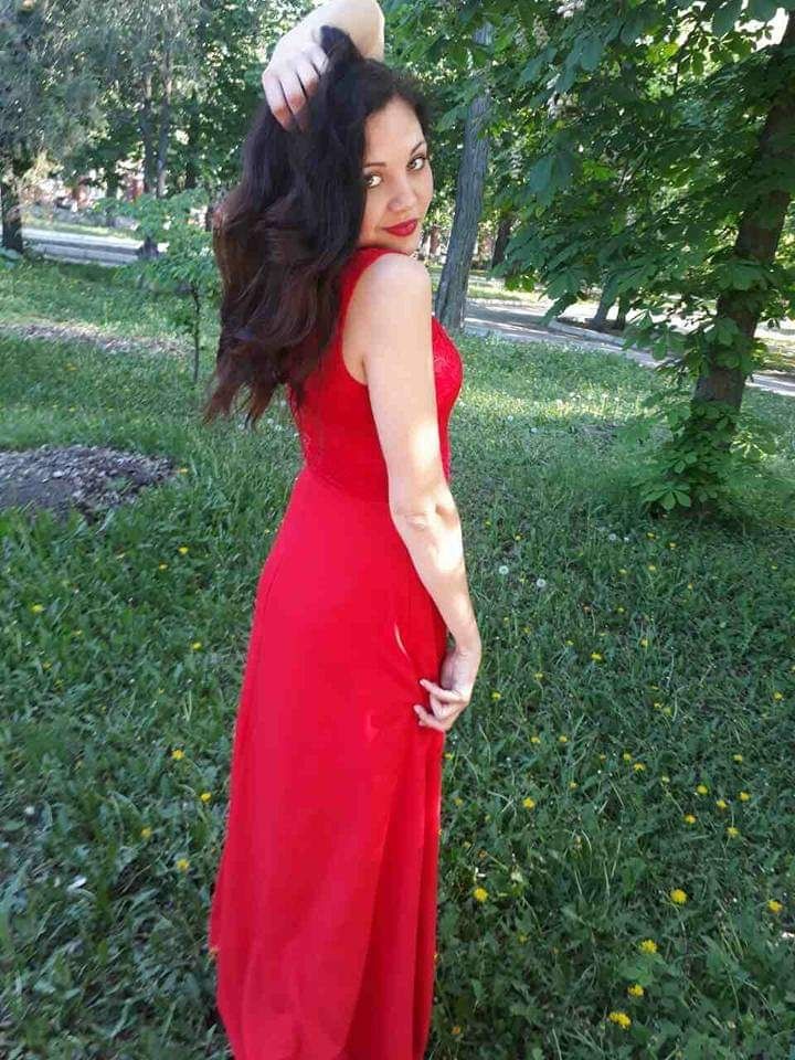 Красное платье в пол