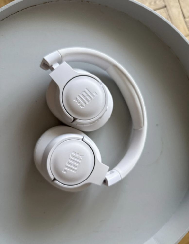 Phones NOVOS JBL Tune720BT