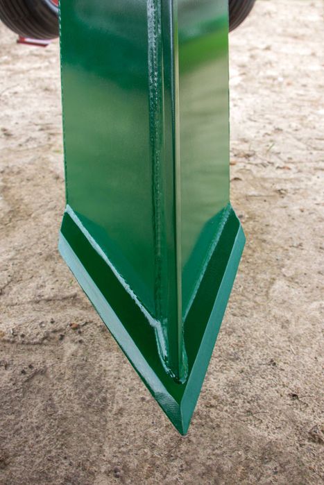 Sadzarka do drzew i krzewów SDK-DN KRÓLIK l dozownik nawozu