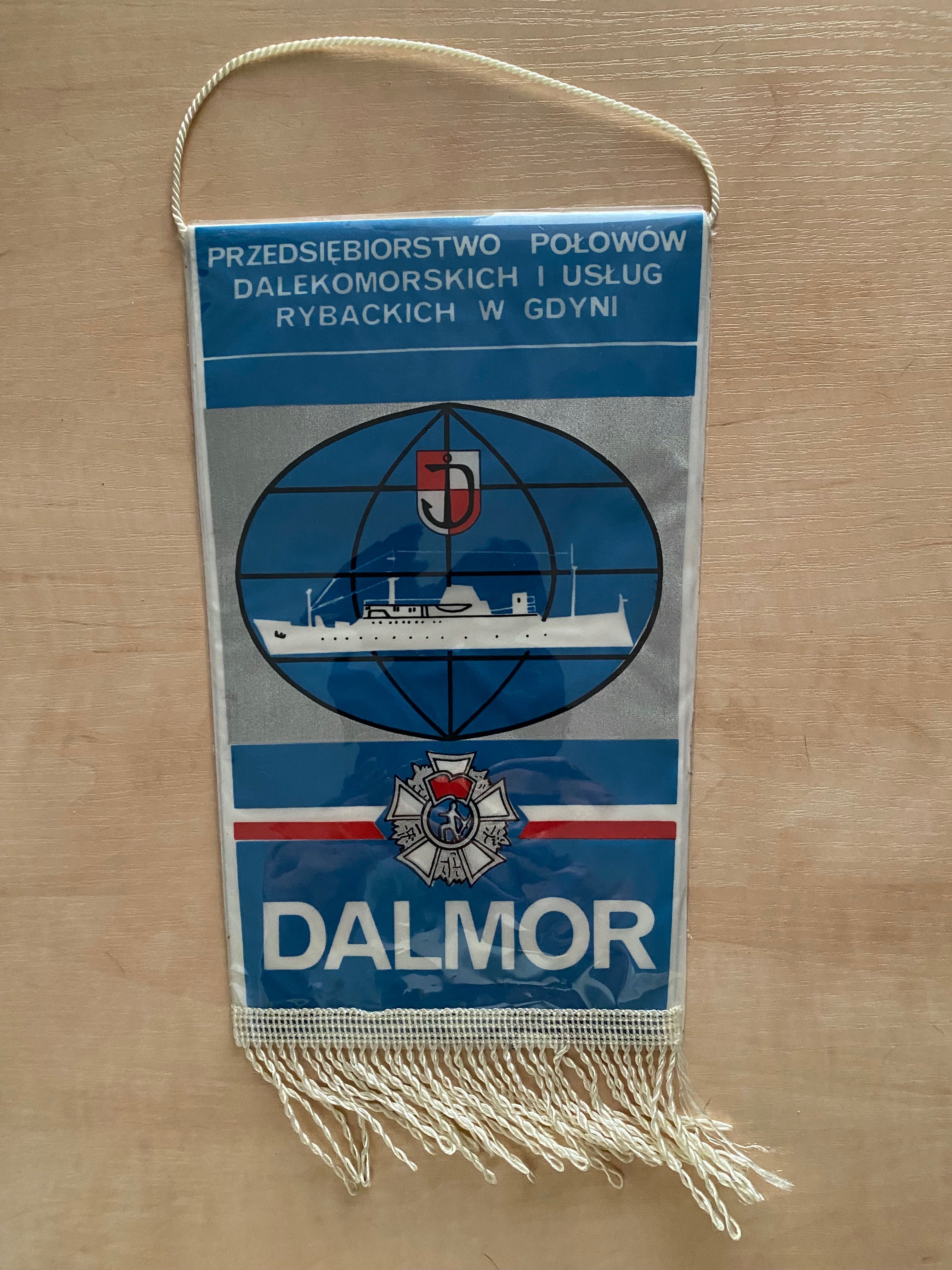 Proporczyk Dalmor Gdynia - Morze żywi i bogaci.