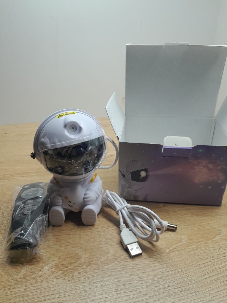 Projektor gwiazd astronauta nebula hr-f3 z pilotem
