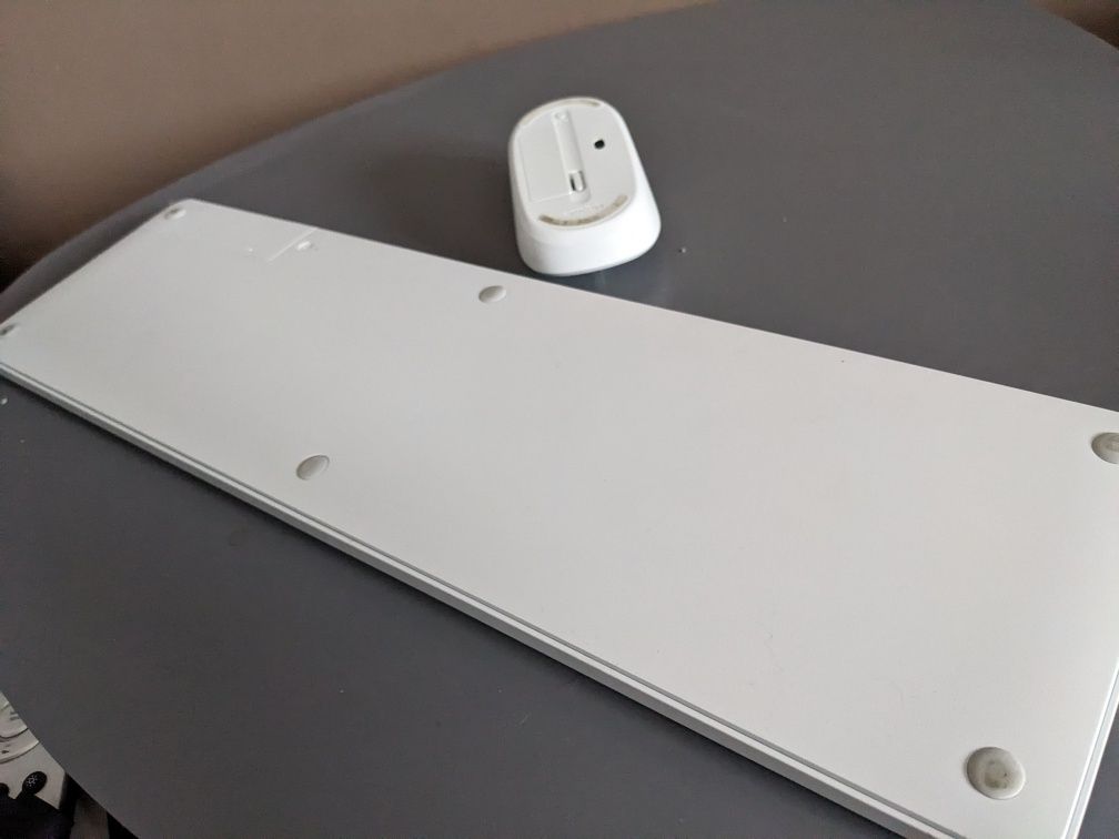 Zestaw Microsoft Bluetooth Desktop biały
