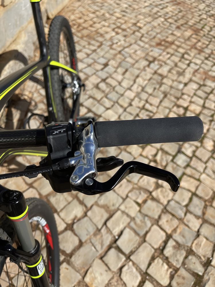 Bh ultimate carbono