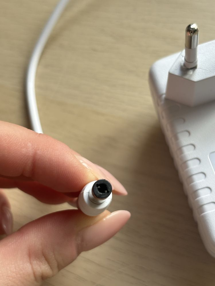 Lustro z oświetleniem LED do makijażu