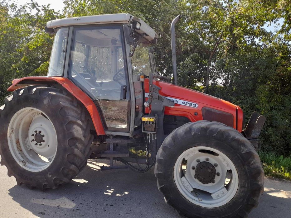 Massey Ferguson 4255,4245,6130,6140,6245,6255