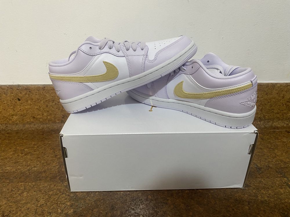 Air Jordan 1 Low Barely Grape (W)