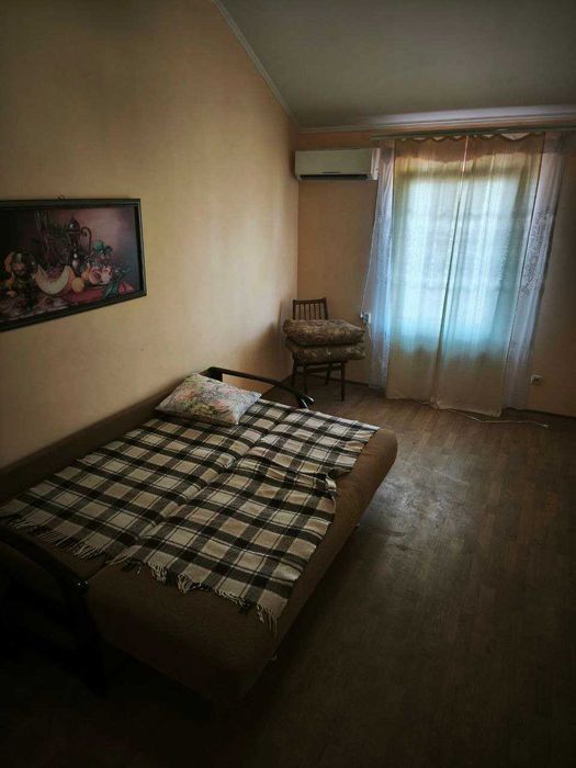 Комнаты на Любой срок на Молодой Гвардии .К морю 10 мин.