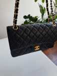 Czarna chanel Medium Flap