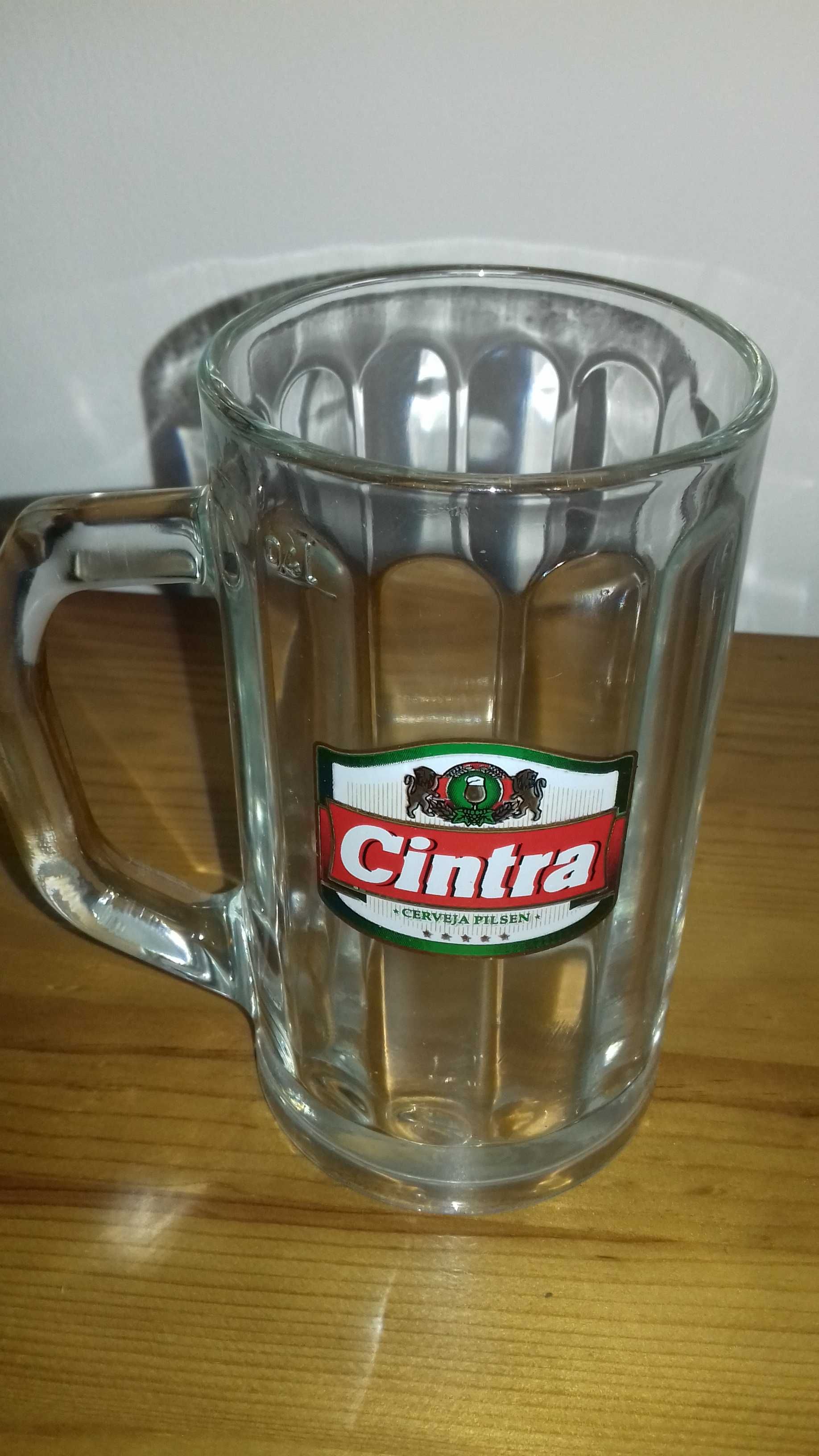 Conjunto de 4 canecas de cerveja Cintra