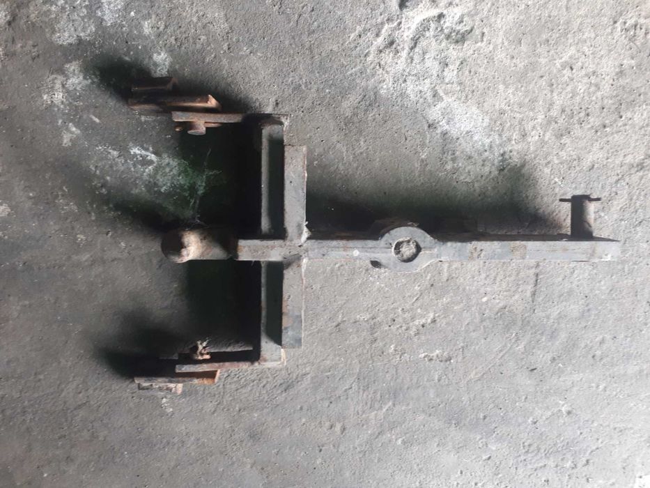 Zaczep dolny ciagnika mtz,belarus