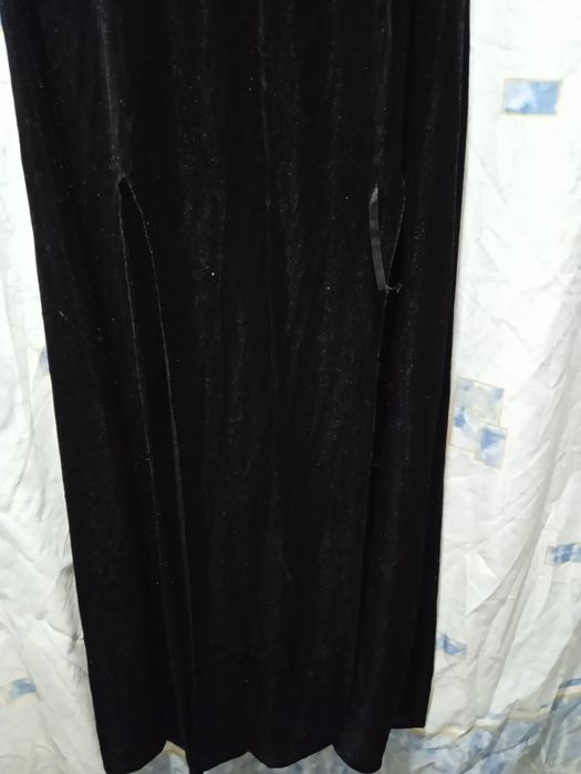 Костюм платье в баварском стиле диндрл ведьмы колдуньи королевы