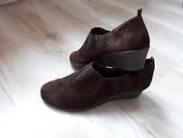 Buty zamsz skóra Caprice roz 40.5 brąz