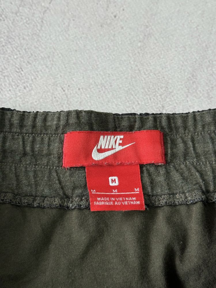 Шорти чоловічі Nike modern оригінал з карманами хакі