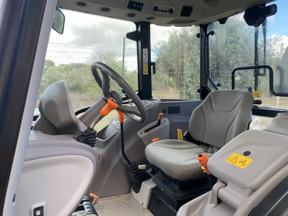 Trator hurlimann 90cv de 2024 com cabine