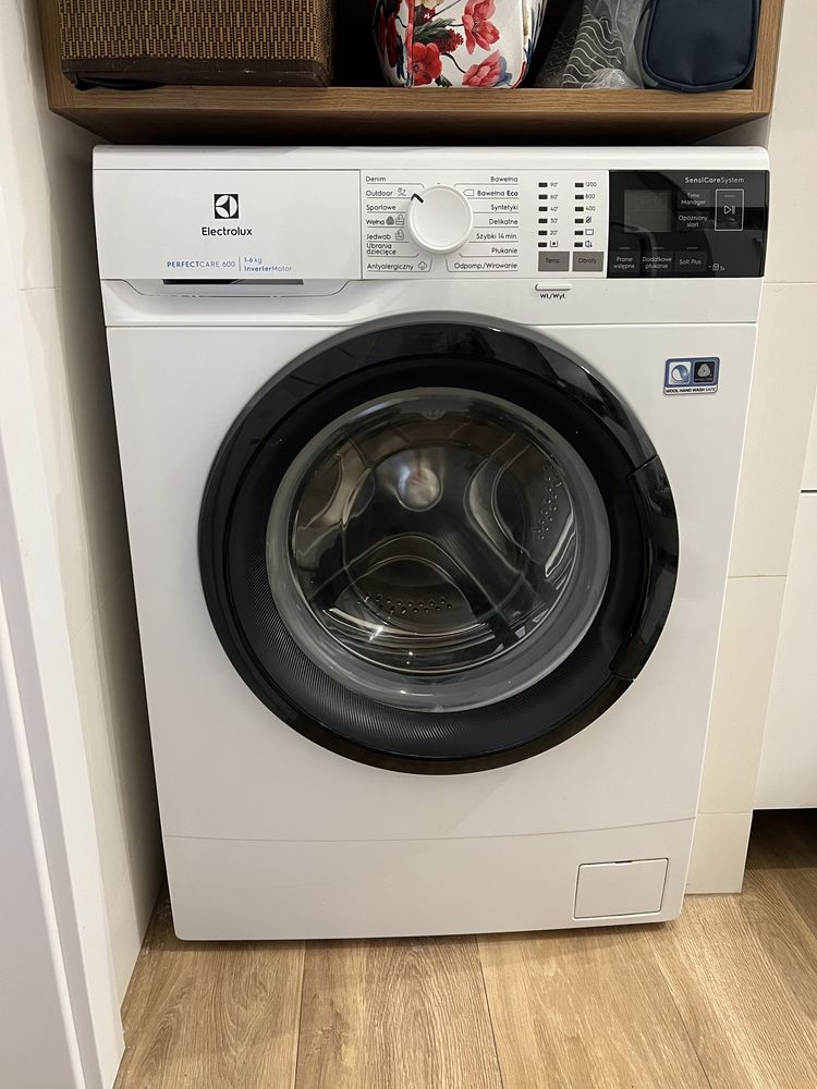 Pralka Electrolux Perfect Care 600 EW6S426BPI na części