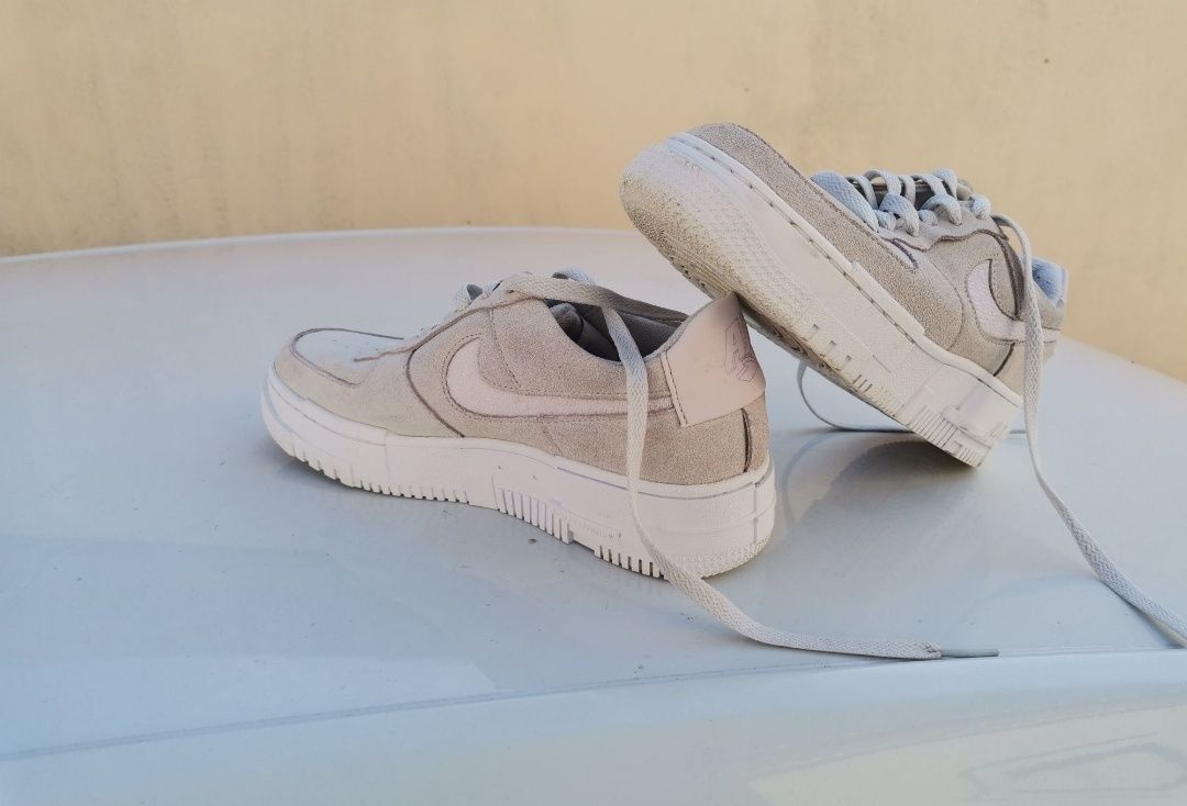 Sapatilhas Nike Air Force 1 novas