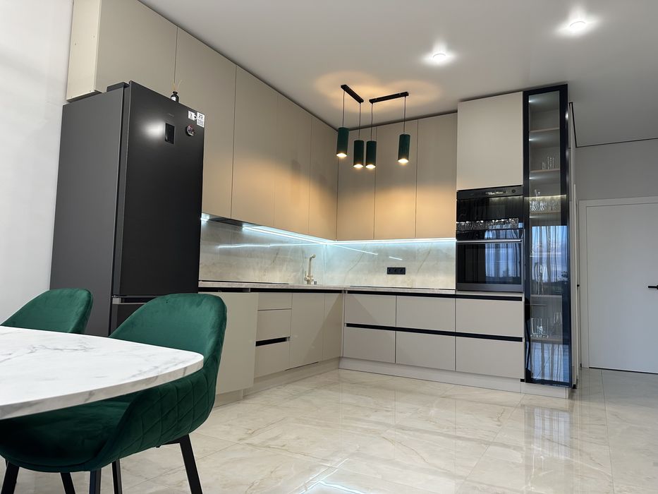 Продаж котеджу з ремонтом р-н Льонокомбінату.  єОселя