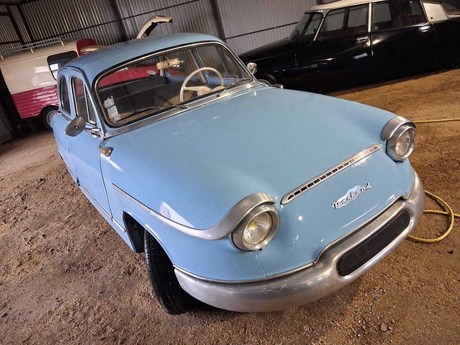 Panhard PL 17 samochód zabytkowy, klasyk