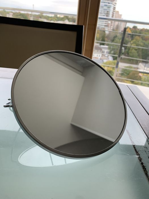 Новое зеркало маникюрное