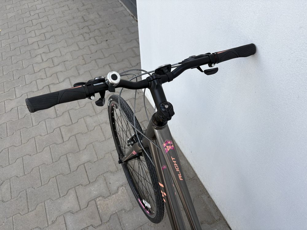 Rower Giant Liv Alight Shimano 3x7 Trekking miejski