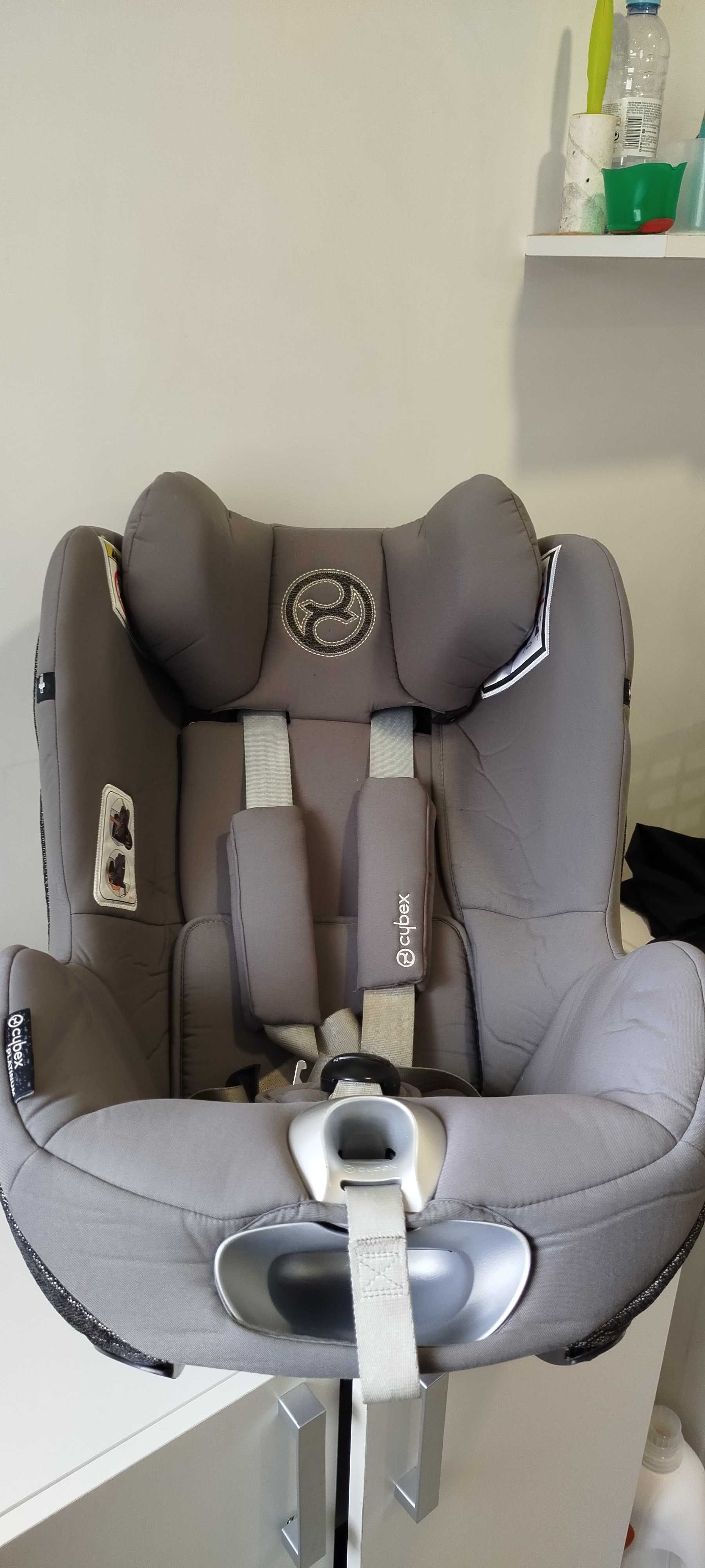 Cadeira auto Cybex Sirona Zi-size e sistema isofix.Otimo estado