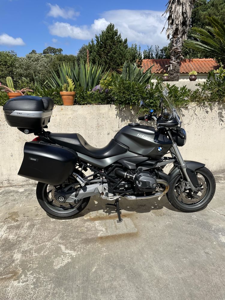 BMW R1200R como nova