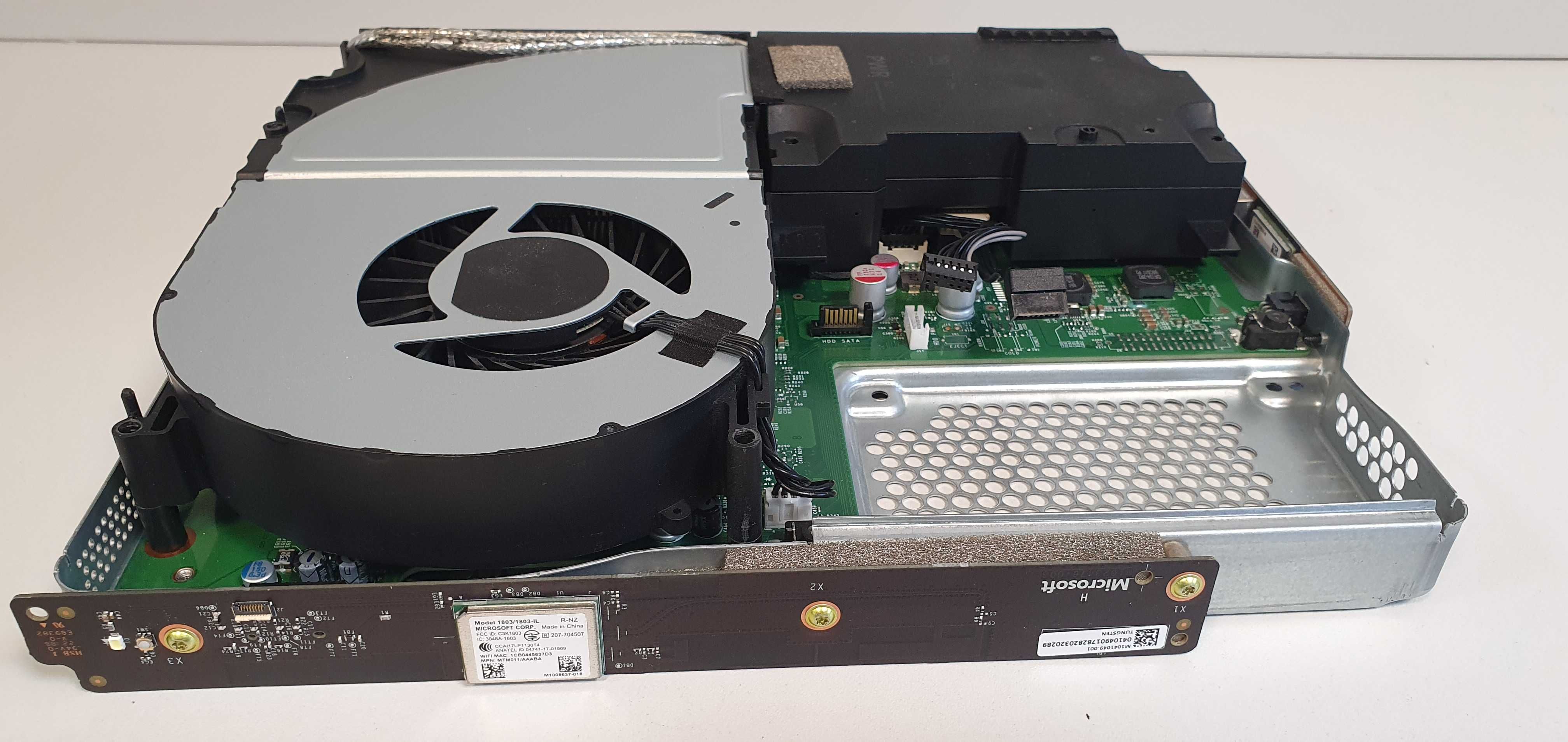 Naprawa serwis konsoli Xbox one S, X PS4 ps5 ps3