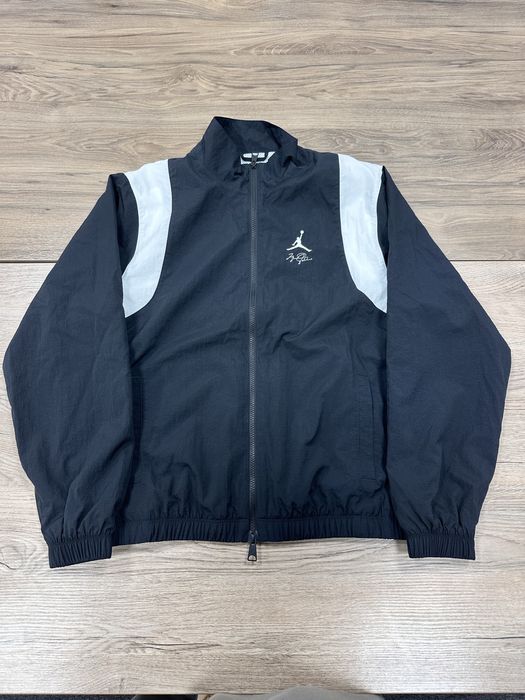 Куртка Jordan M ветровка