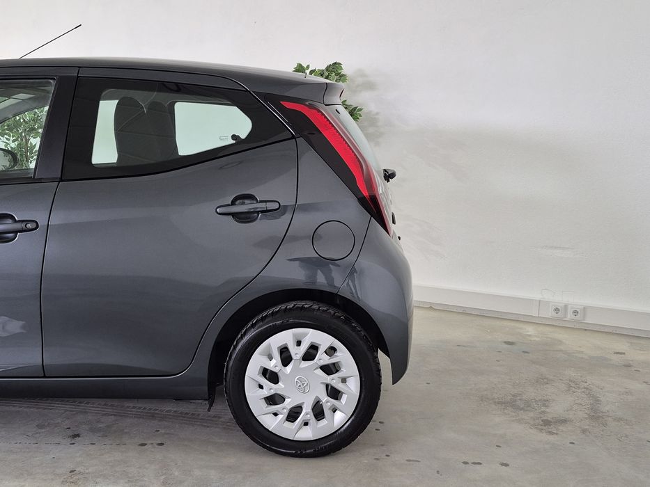 Toyota Aygo - 20.000KM - 2019 | GARANTIA