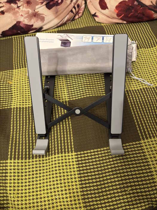 Підставка для ноутбука, планшета складана