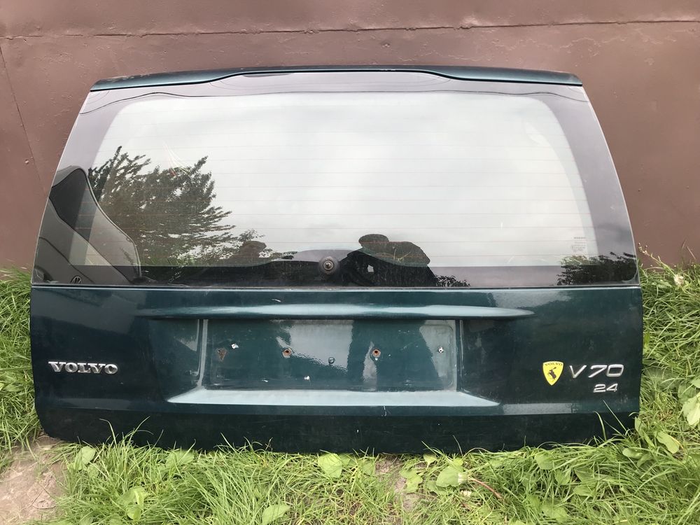 Кришка багажника ляда Volvo V70