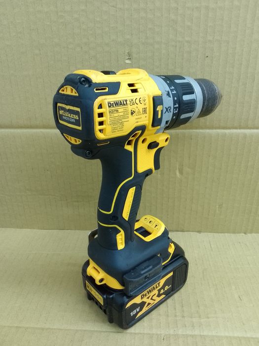 DeWalt DCD796 Udarowa Wiertarko Wkrętarka Brushless 18V 4.0Ah 2022r.