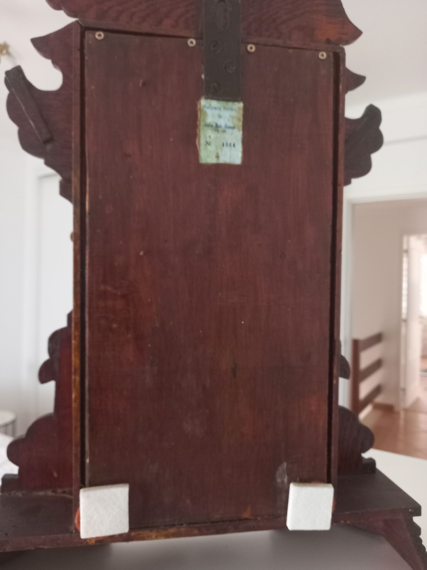 Relógio antigo de corda