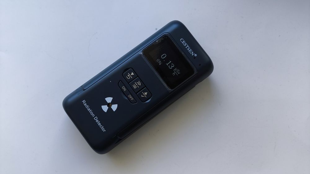 Profesjonalny Licznik Geigera CESTSEN GM-300B certyfikat dozymetr