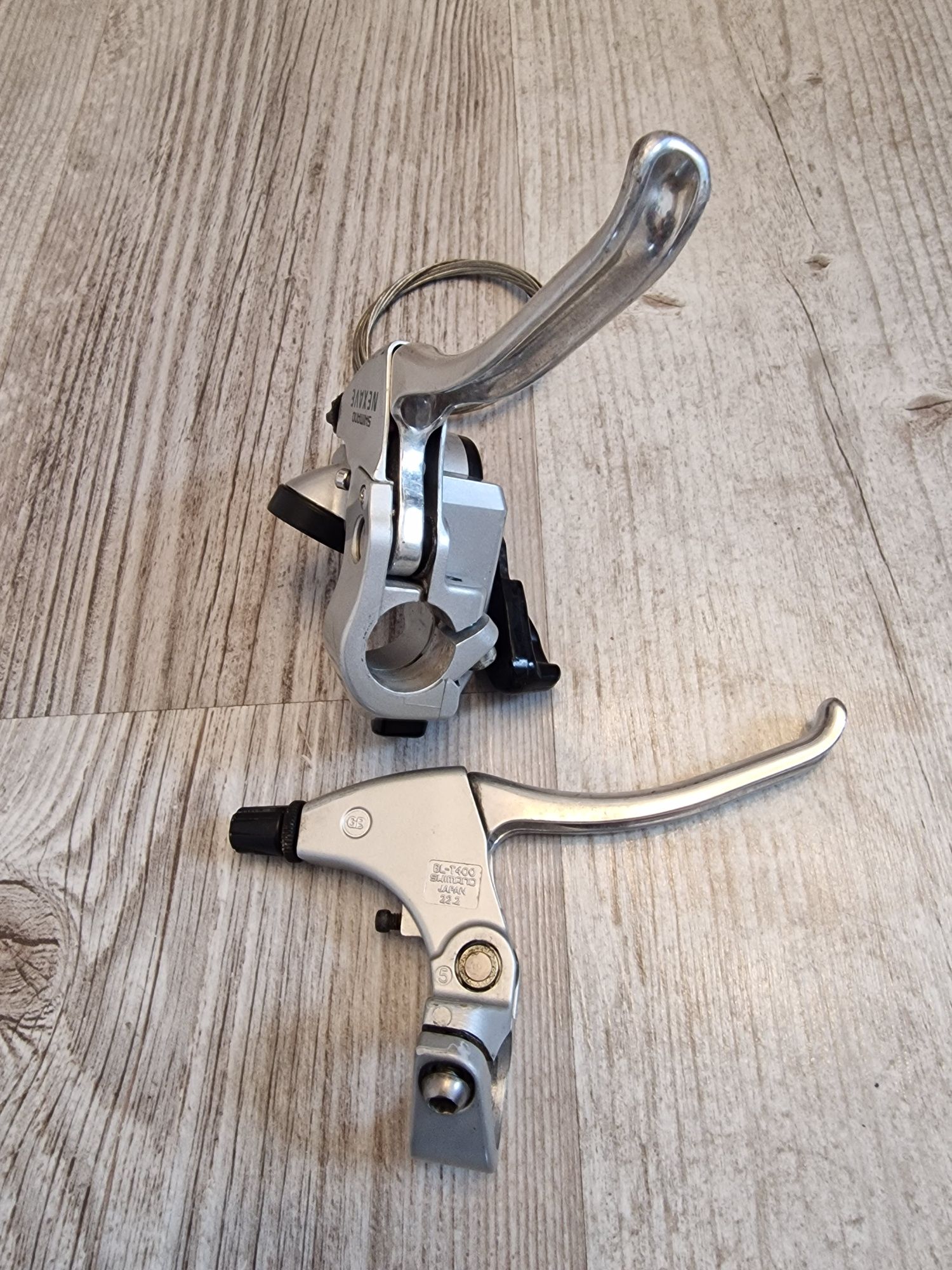 Klamkomanetki Shimano Nexave ST-T300 7s