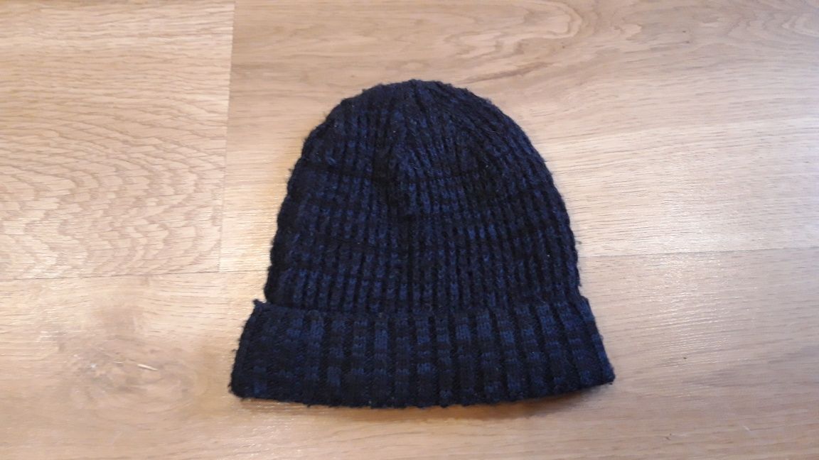 Granatowo- czarna czapka dla chłopczyka PRIMARK r. 1,5- 2,5 latka