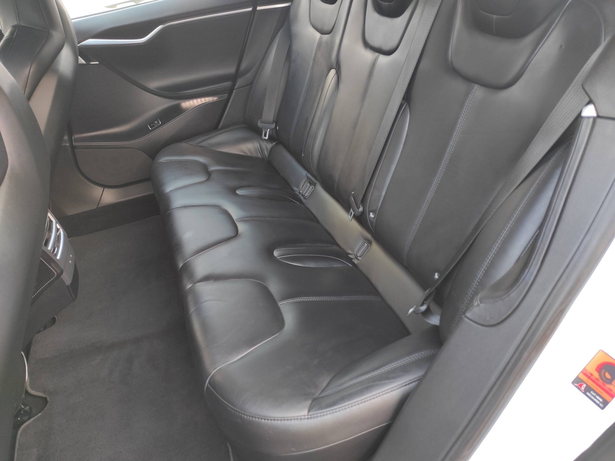 Продам Tesla model S 75D rest