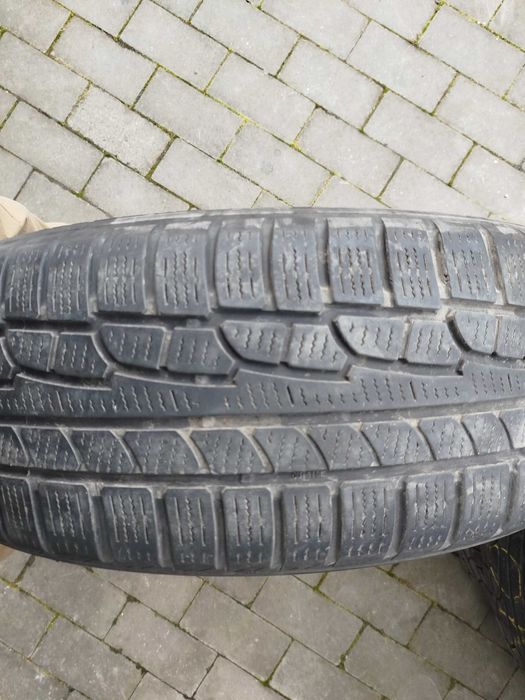 Комплект R18 225/55б/в (4шт) всескзонка Nokian