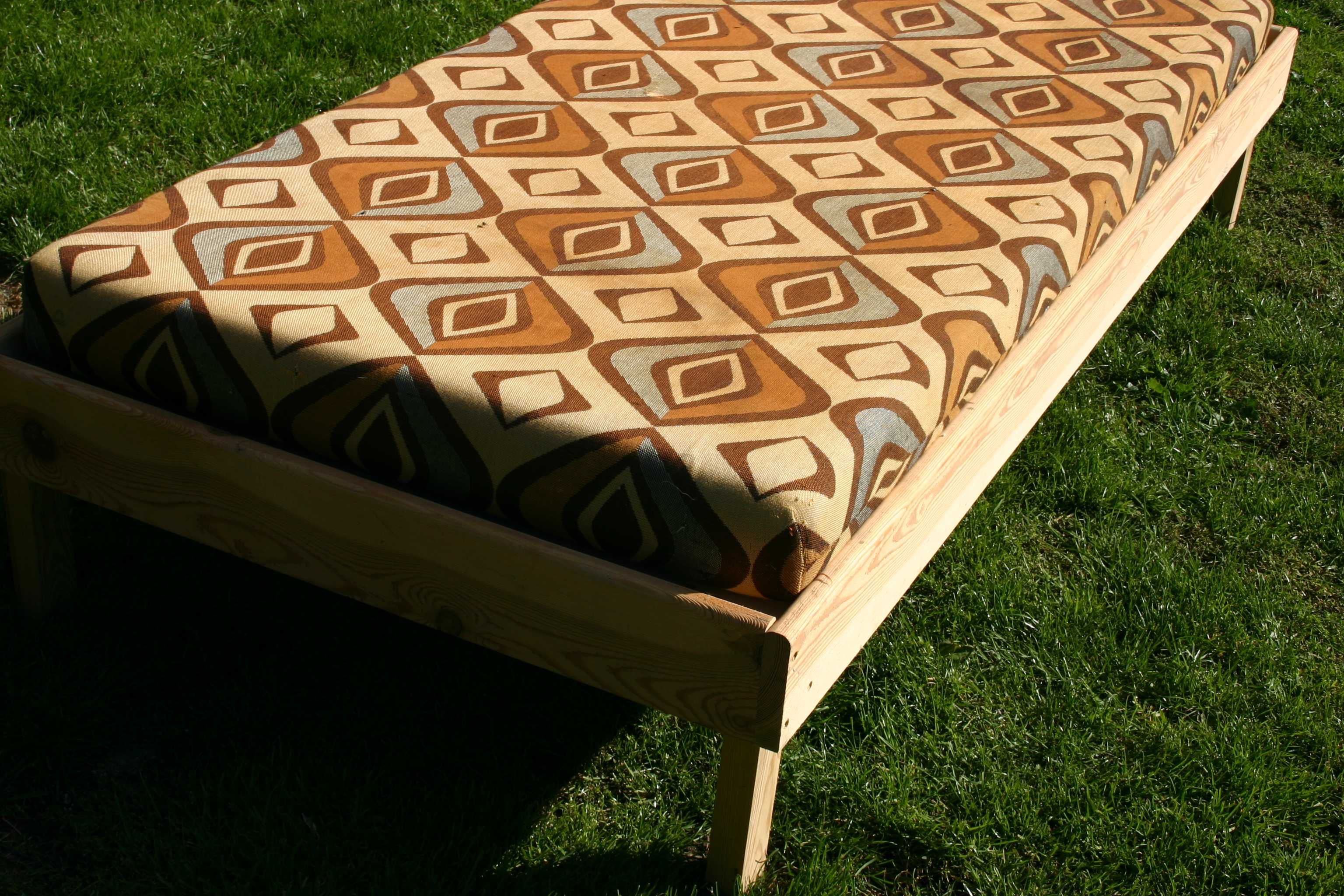 łóżko drewniane 100% naturalna sosna z materacem i kompletem pościeli!