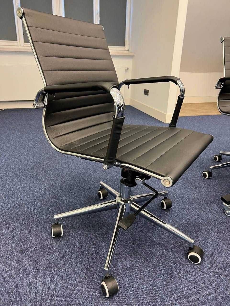 РАСПРОДАЖА офисные кресла стулья конференц стулья газ-лифт