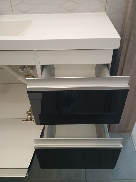 Szafka umywalka bateria zestaw