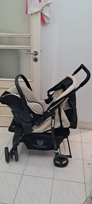 Carrinho de Bebê com ovo