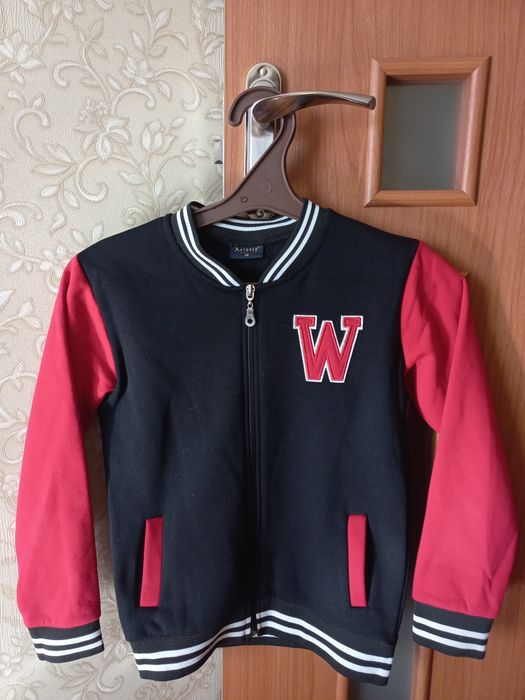 Тёплая кофта на флисе. Отличное состояние.