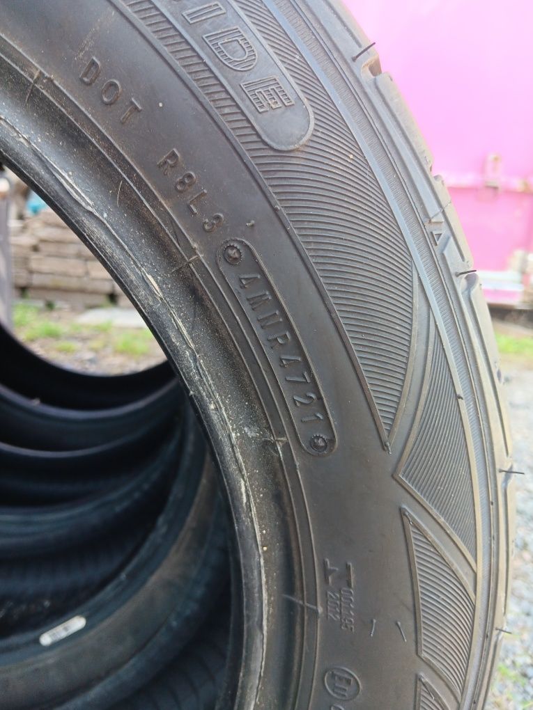 Шини Falken  R16