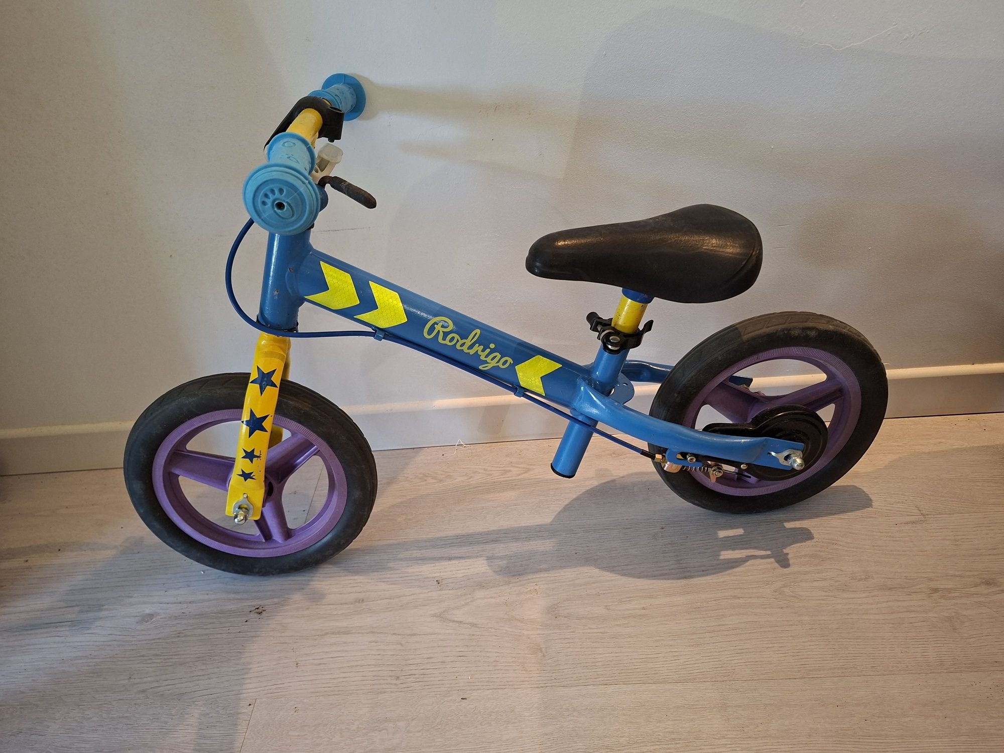 Bicicleta de criança sem pedais
