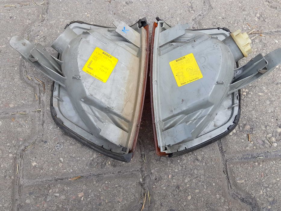 Kierunkowskaz oryginalny Mercedes 124