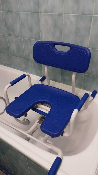 Cadeira de banho giratória